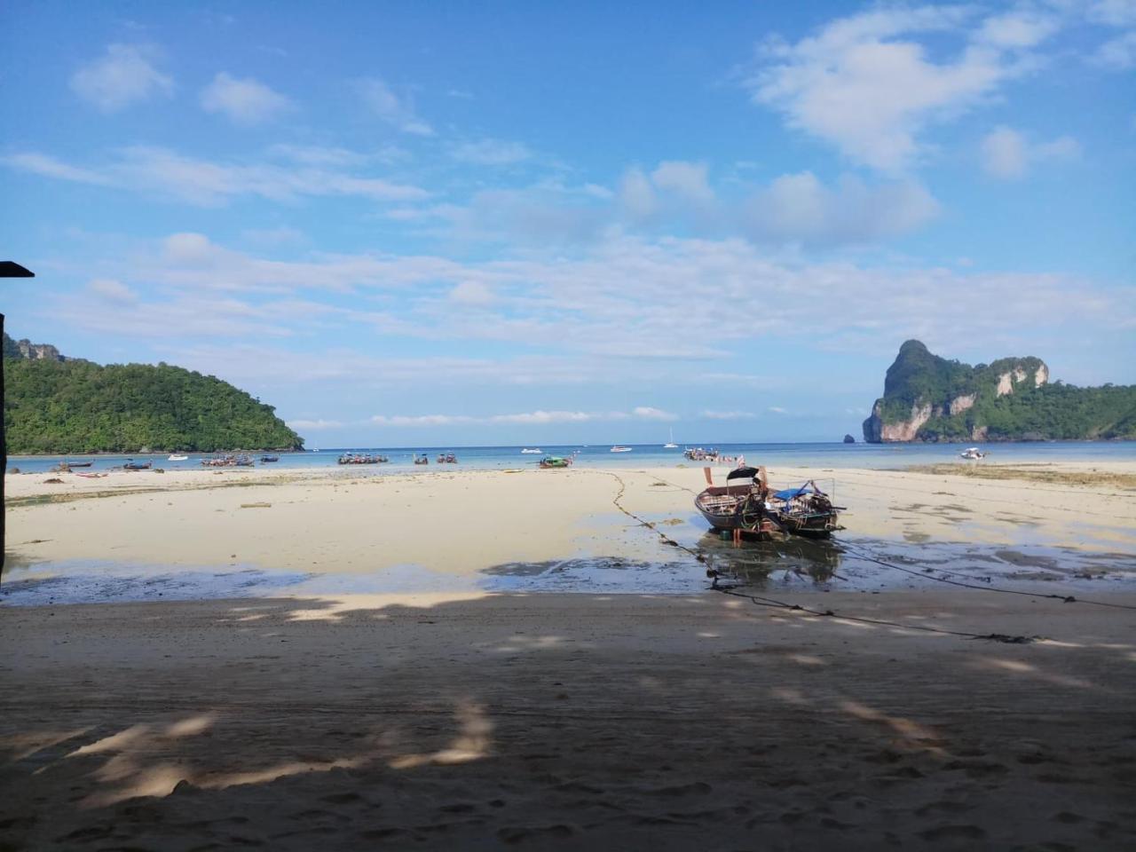 Stones Bar Dorm Rooms Koh Phi Phi Esterno foto